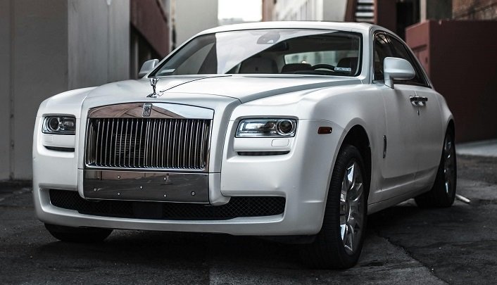 Rolls Royce Cullinan For Rent